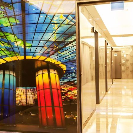 Vintage Apple Hotel Taipei Esterno foto
