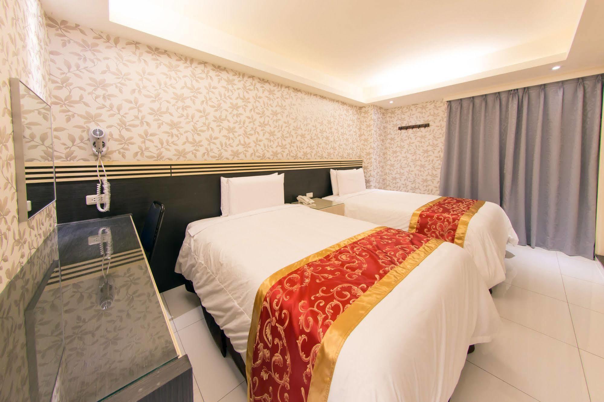 Vintage Apple Hotel Taipei Esterno foto